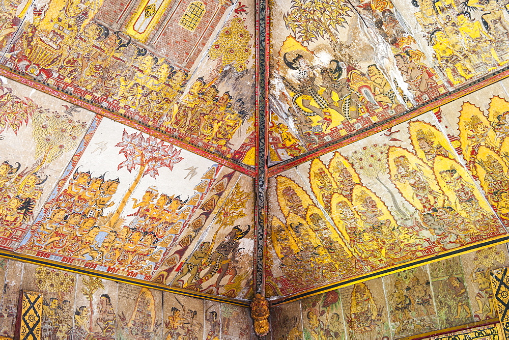 Traditional Kamasan paintings, Kertha Gosa pavilion (former Hall of Justice) in Puri Semarapura Palace, Klungkung, Bali, Indonesia, Southeast Asia, Asia