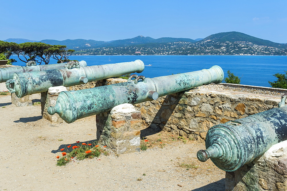 Guns of the St. Tropez citadel, Var, Provence Alpes Cote d'Azur region, France, Mediterranean, Europe