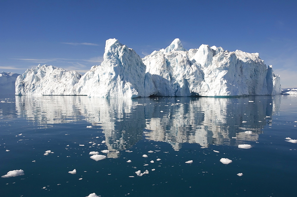 Icebergs in Disko Bay, UNESCO World Heritage Site, Ilulissat (Jakobshavn), Greenland, Denmark, Polar Regions 