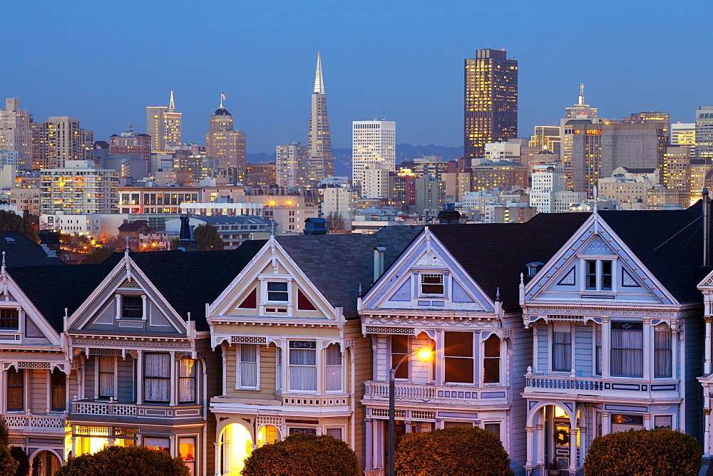 Victorian houses (Painted Ladies) and Financial District,  Alamo Square, San Francisco, California, United States of America, North America