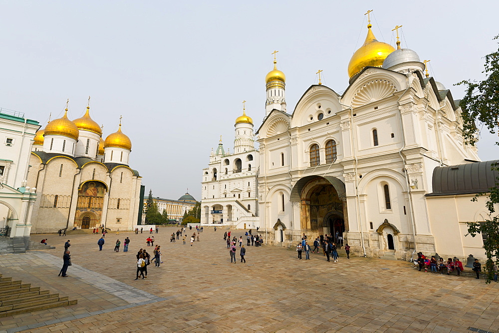 Assumption Cathedral, Ivan the Great Bell Tower, and Archangel Cathedral inside the Kremlin, UNESCO World Heritage Site, Moscow, Russia, Europe