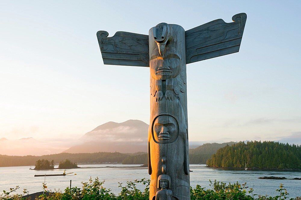 Totem Pole at Anchor Park, Tofino, Saanich, British Columbia, Canada, North America