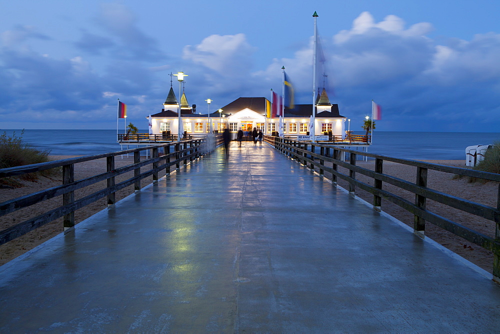 The historic Pier in Ahlbeck on the Island of Usedom, Baltic Coast, Mecklenburg-Vorpommern, Germany, Europe 