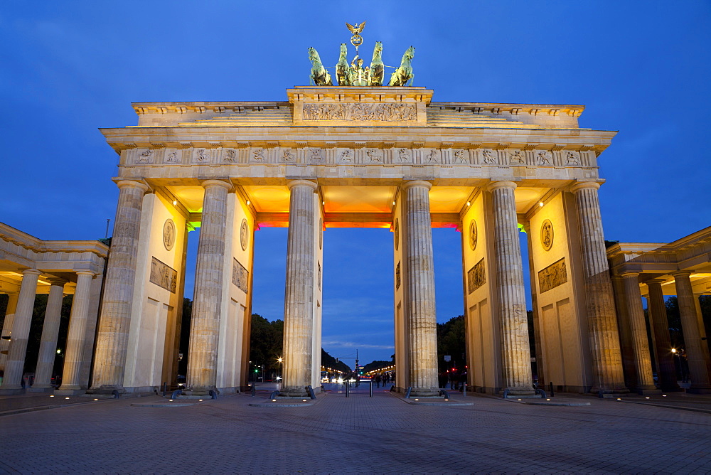 Brandenburg Gate at night, Berlin, Germany, Europe 