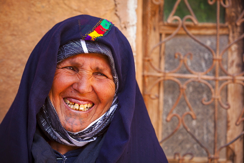 Portrait of a local woman, Tamtattouchte, Ouarzazate Province, Morocco, North Africa, Africa 