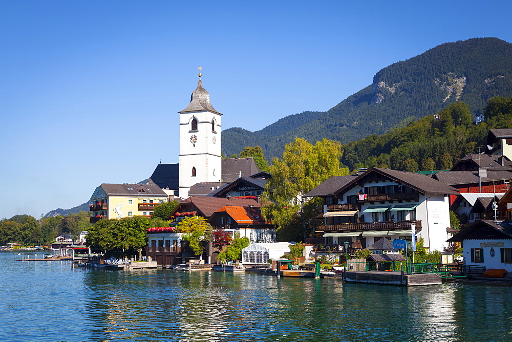 Parish Church, St. Wolfgang, Wolfgangsee lake, Flachgau, Salzburg, Upper Austria, Austria, Europe