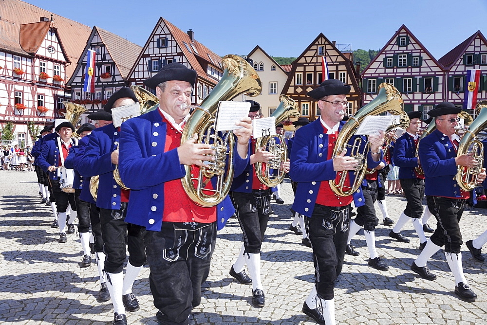 Historical parade at Bad Urach Schaferlauf, Bad Urach Swabian Alb, Baden Wurttemberg, Germany, Europe