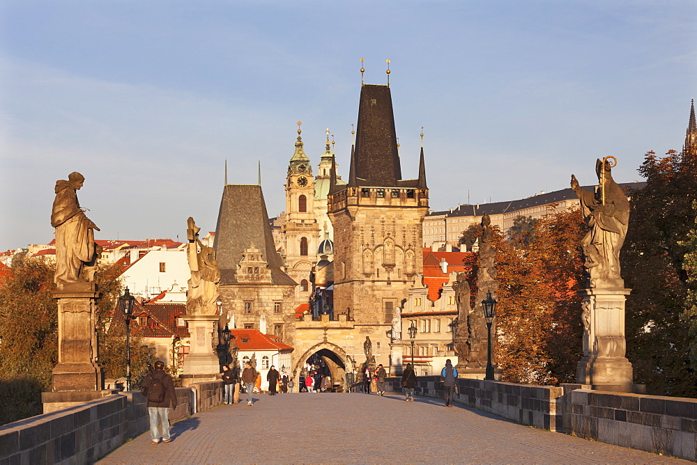 Charles Bridge and Mala Strana Bridge Tower in morning light, UNESCO World Heritage Site, Prague, Bohemia, Czech Republic, Europe