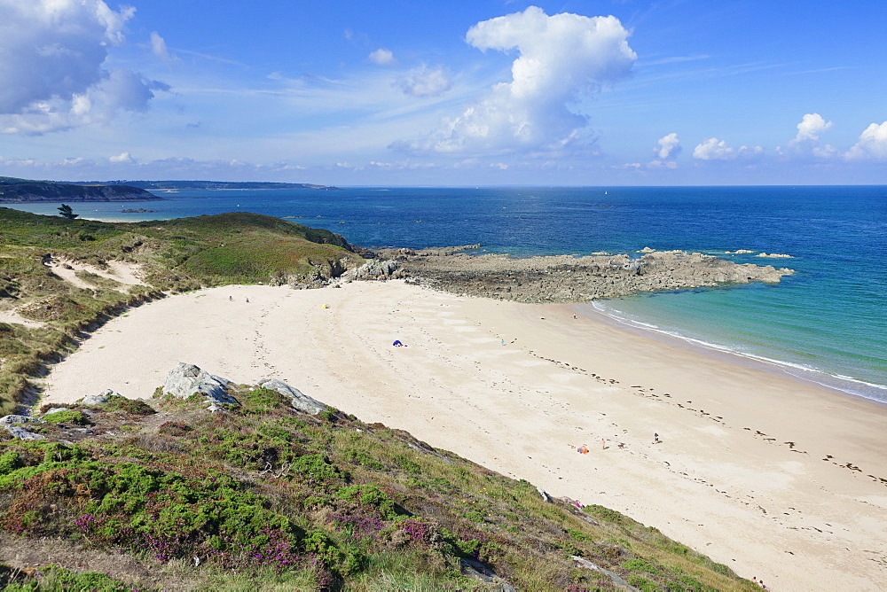 Sandy beach at Cap Frehel, Cotes d'Armor, Brittany, France, Europe 