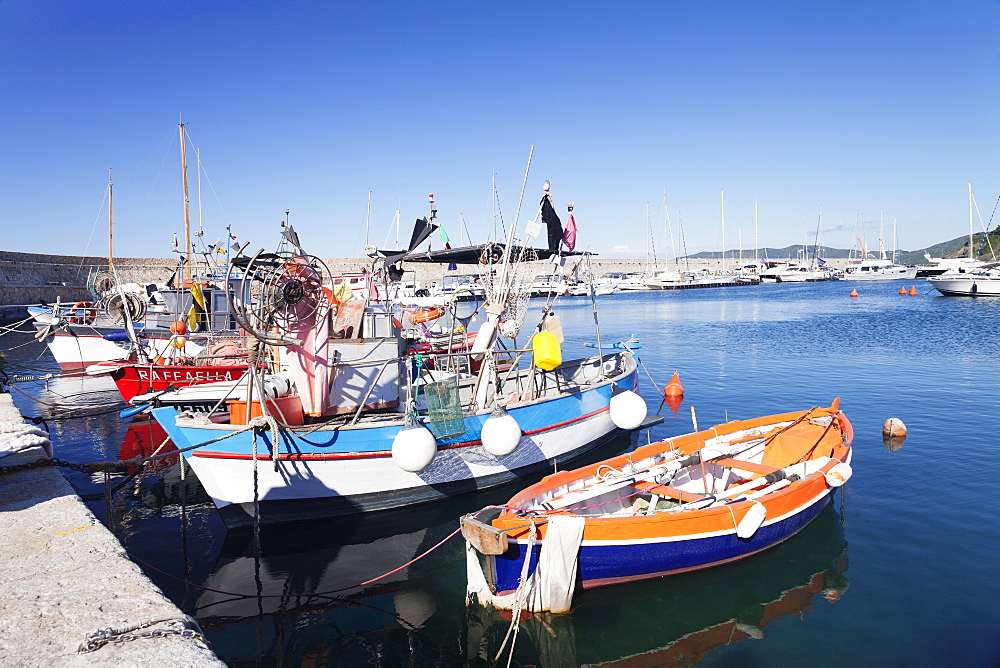 Port of Marciana Marina with fishing boats, Marciana marina, Island of Elba, Livorno Province, Tuscany, Italy, Mediterranean, Europe