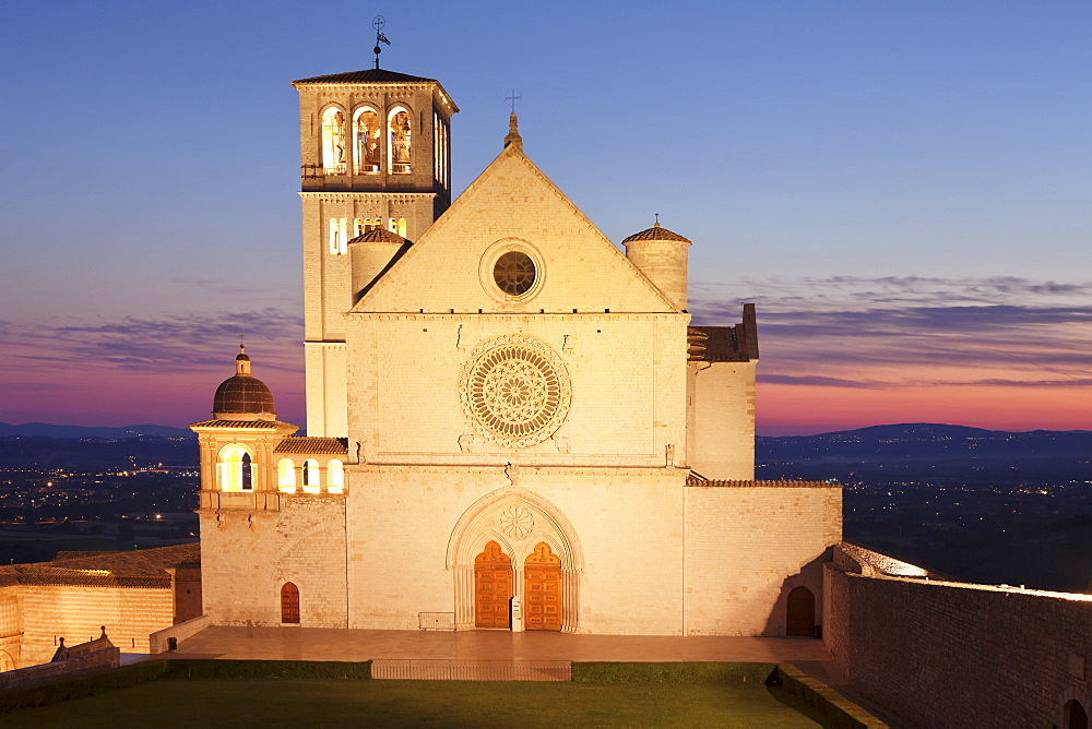 Basilica of San Francesco, UNESCO World Heritage Site, Assisi, Perugia District, Umbria, Italy, Europe