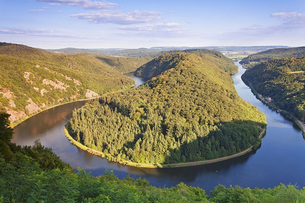 Saar Loop (Grosse Saarschleife) seen from Cloef viewing point, Orscholz near Mettlach, Saarland, Germany, Europe