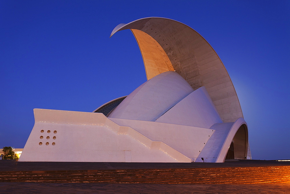 Auditorium by the architect Santiago Calatrava, Santa Cruz, Tenerife, Canary Islands, Spain, Europe