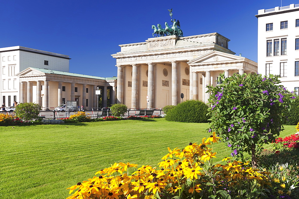 Brandenburger Tor (Brandenburg Gate), Pariser Platz Square, Berlin Mitte, Berlin, Germany, Europe