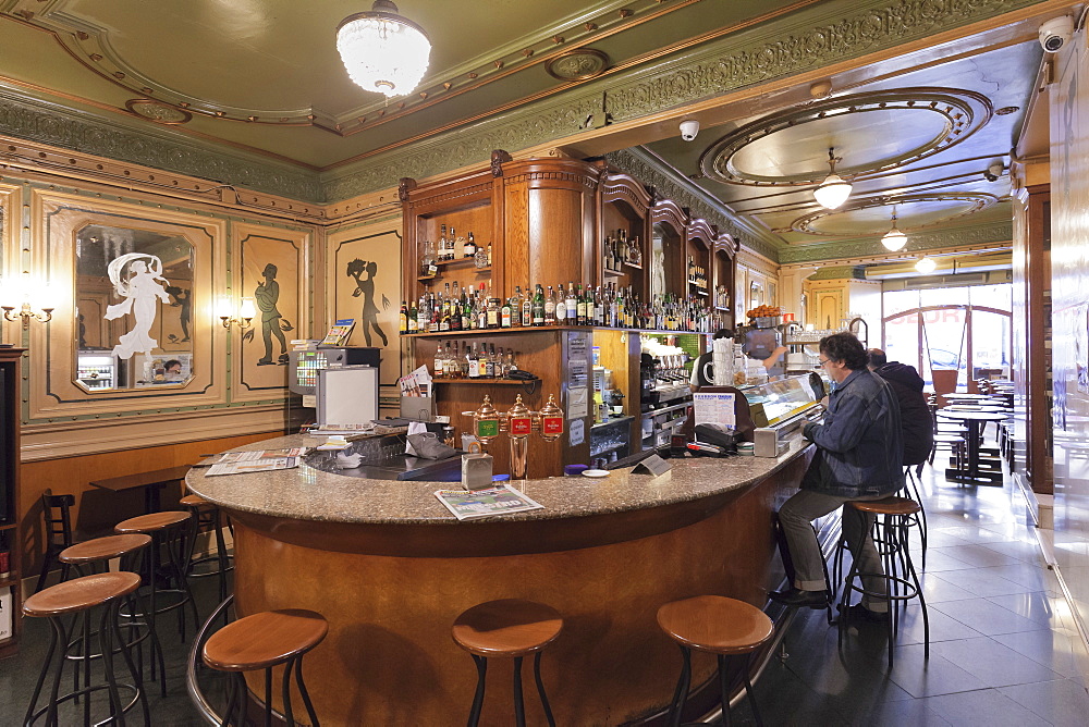 Art Nouveau Cafe de l'Opera, La Rambla (Les Ramblas), Barcelona, Catalonia, Spain, Europe