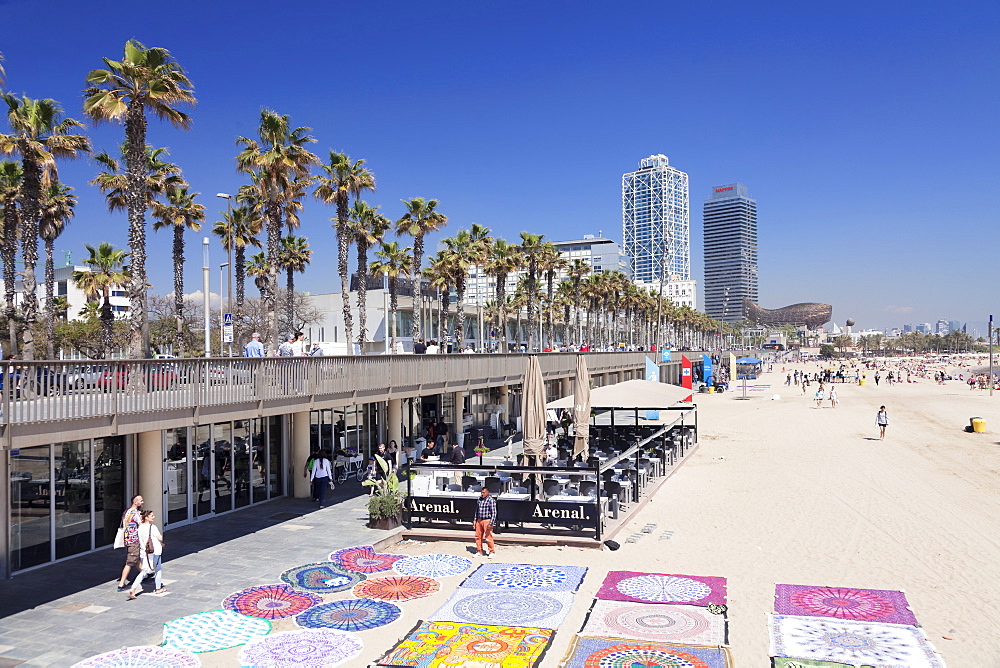 Barceloneta Beach, Port Olimpic, Mapfre Tower, Arts Tower, Peix, Fish sculpture by Frank Owen Gehry, Barcelona, Catalonia, Spain, Europe