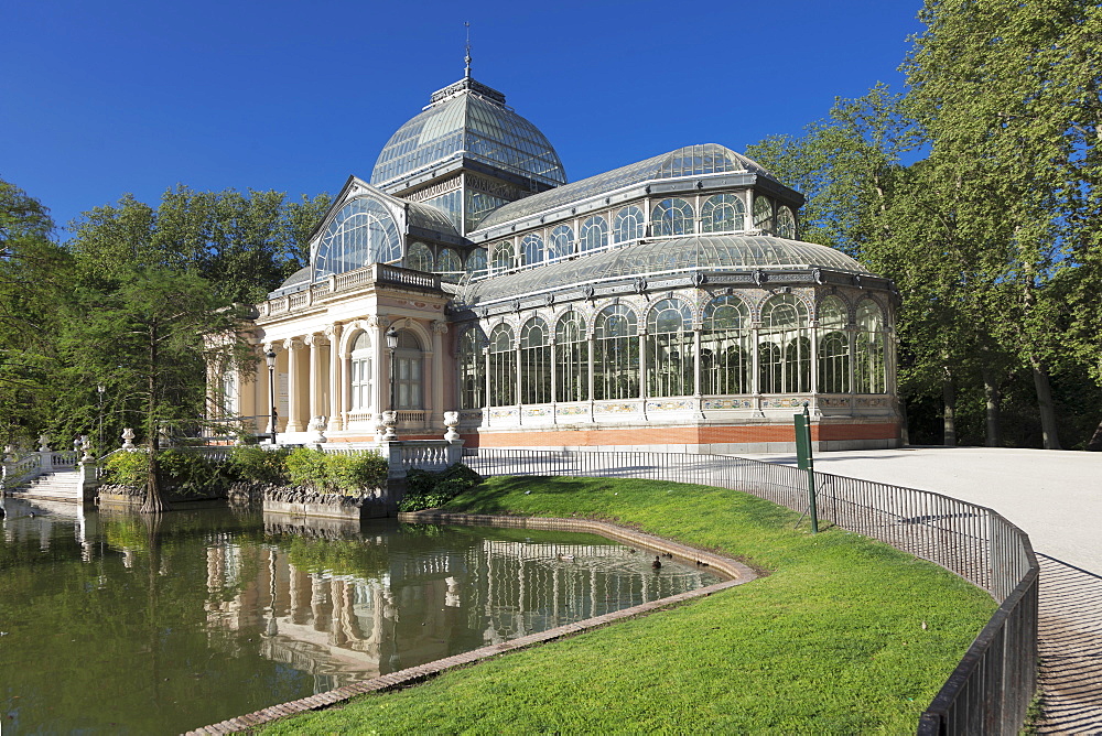 Crystal Palace (Palacio de Cristal), Retiro Park (Parque del Buen Retiro), Madrid, Spain, Europe