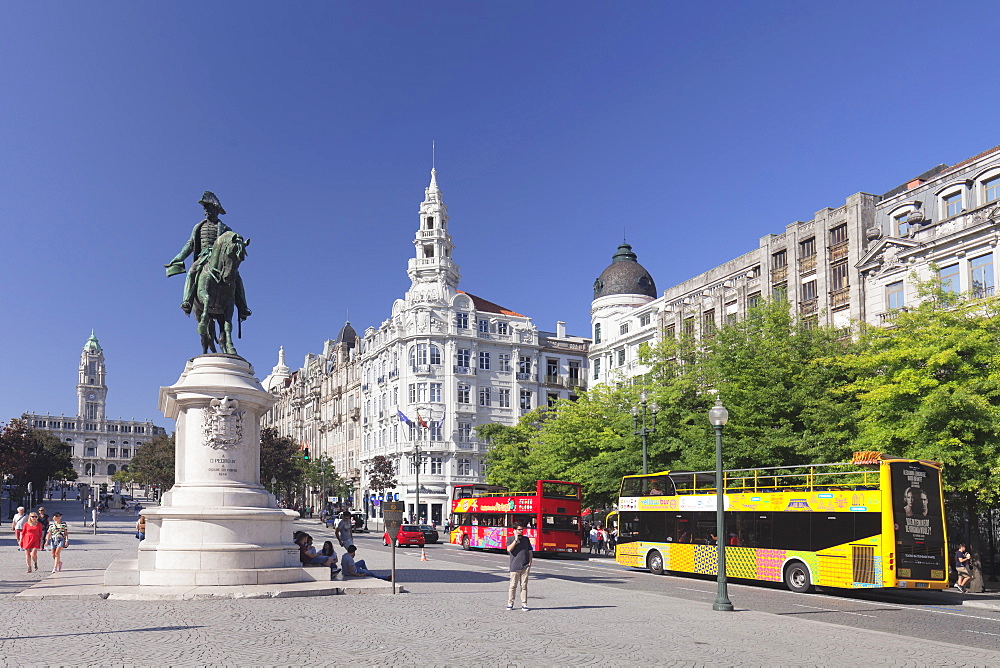 Dom Pedro IV Monument, Praca da Liberdade, Avenida dos Aliados, Porto (Oporto), Portugal, Europe