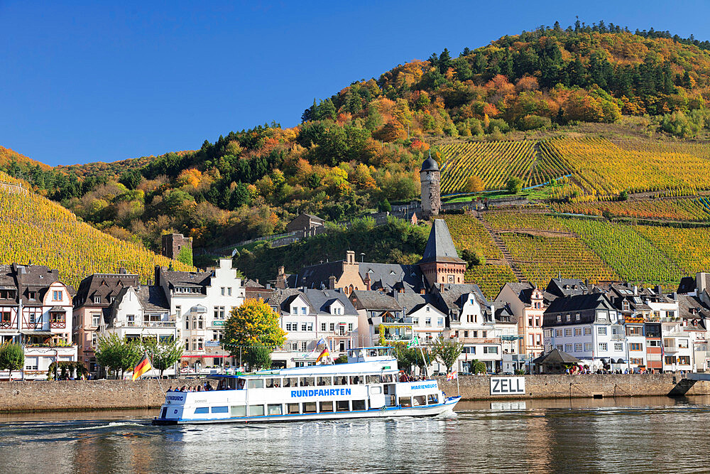 Excursion boat on Moselle River, Runder Turm Tower, Zell, Rhineland-Palatinate, Germany, Europe