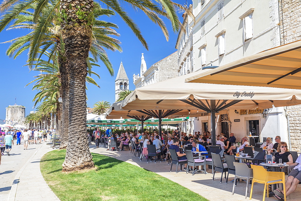 Street Cafes at Riva Promenade, Trogir, UNESCO World Heritage Site, Dalmatia, Croatia, Europe