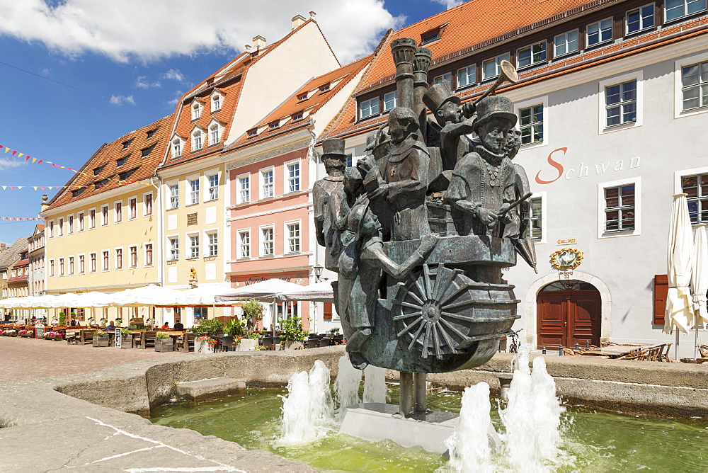 Fountain at Untermarkt, Pirna, Saxon Switzerland, Saxony, Germany, Europe