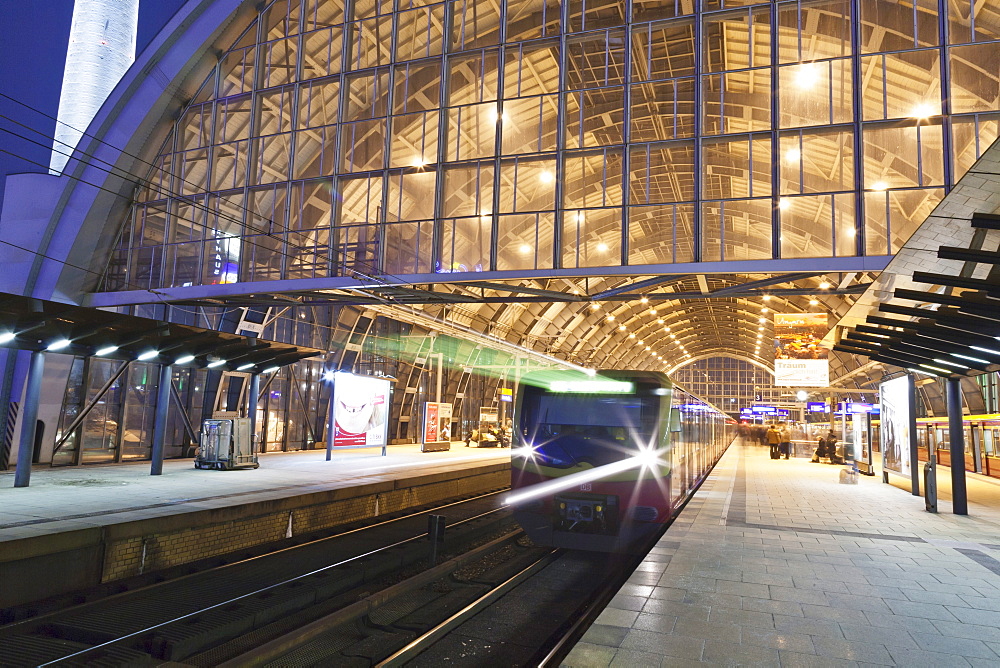 Incoming train, Alexanderplatz S Bahn station, Berlin, Germany, Europe 