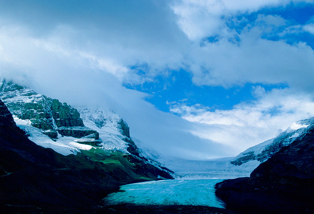 A general view of the Athabasca Glacier, a six kilometre tongue of ice flowing from the Columbia Icefield. It is the best-known glacier in the Canadian Rockies and is situated in Jasper National Park, Alberta, Canada.