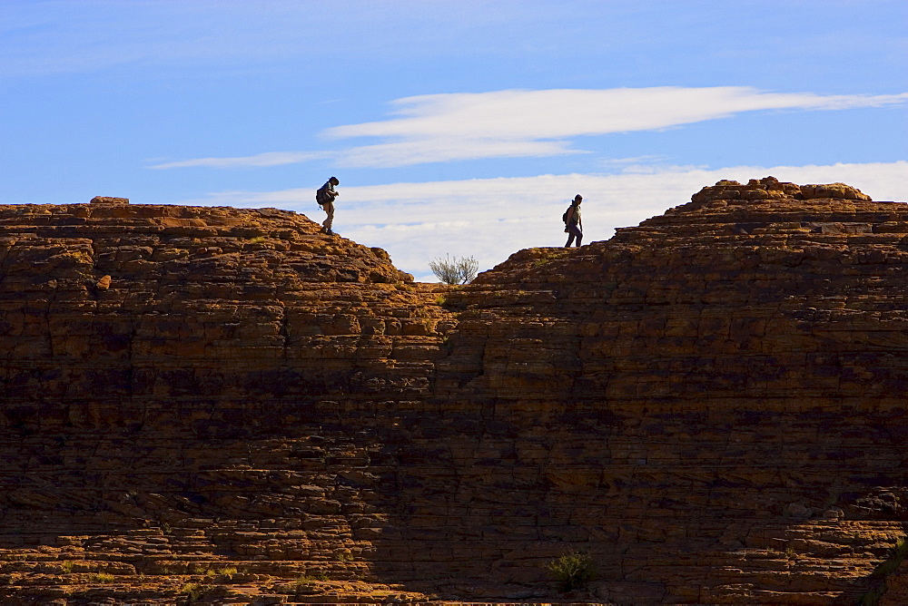 Tourists on the rim of King's Canyon, Red Centre, Northern Territory, Australia