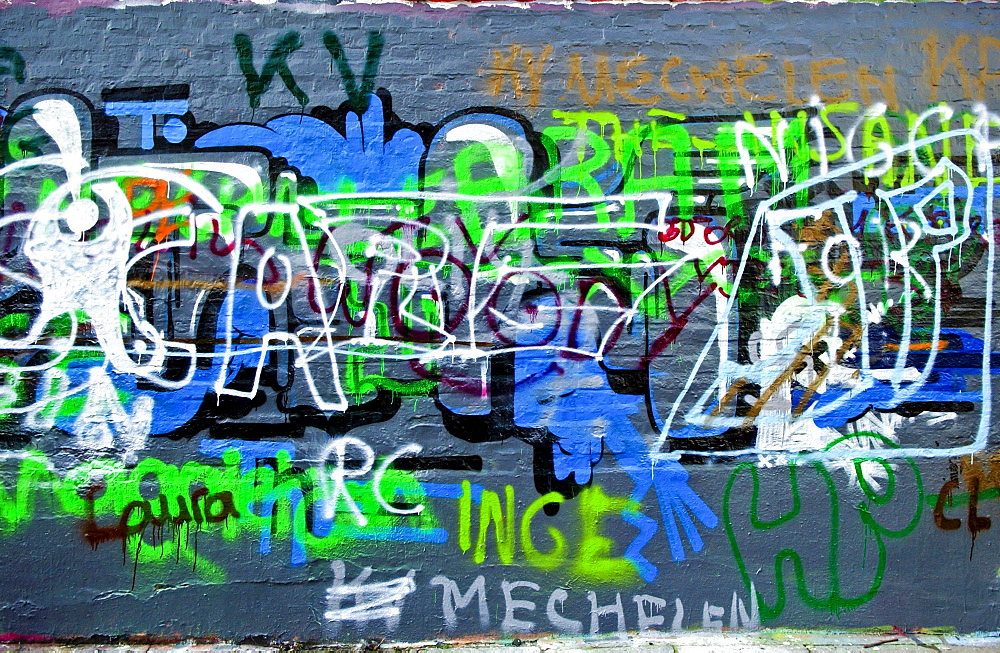 Graffiti  in Werregaren Straat, Ghent, Belgium