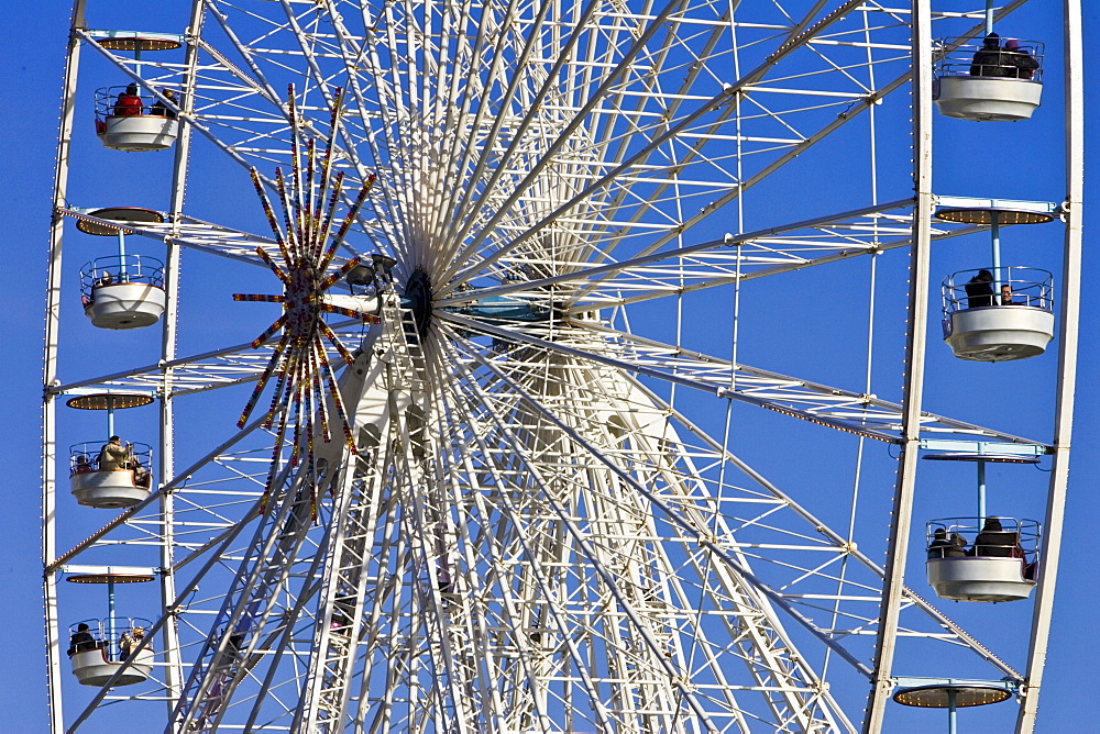 Place de la Concorde ferris wheel, La Grande Roue, Central Paris, France