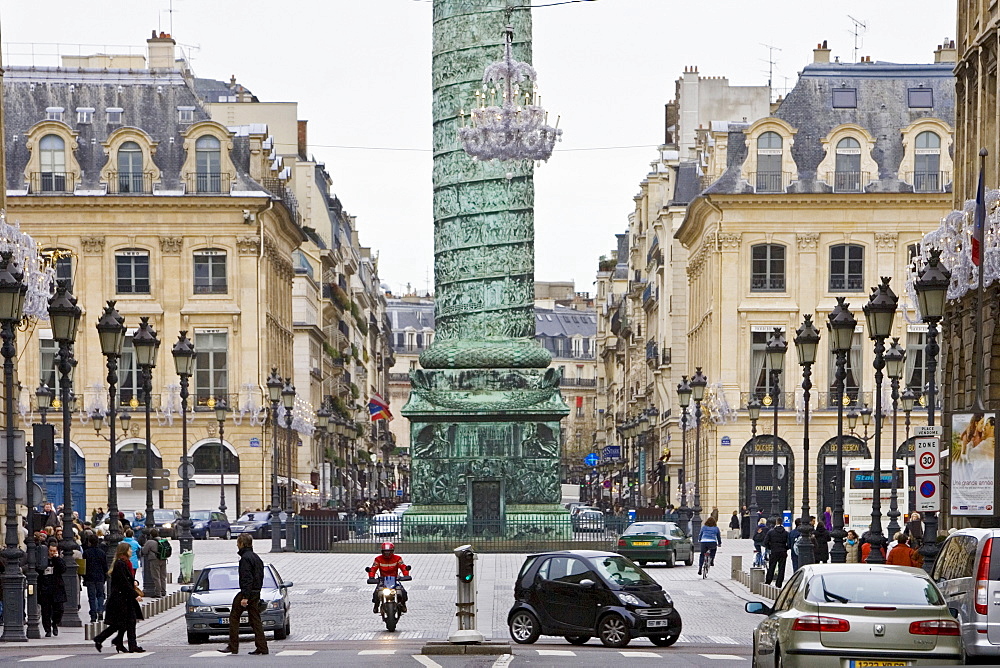 Traffic around Place Vendome and La Colonne Vendome, Paris, France