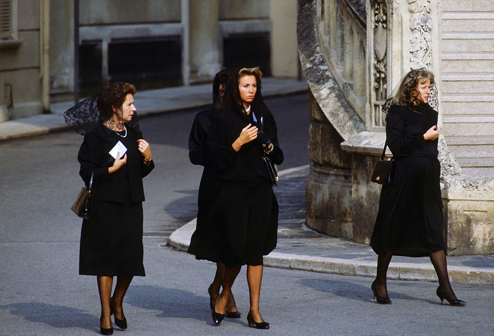 Mourner s arrive for the funeral of Princess Grace of Monaco in Monte Carlo