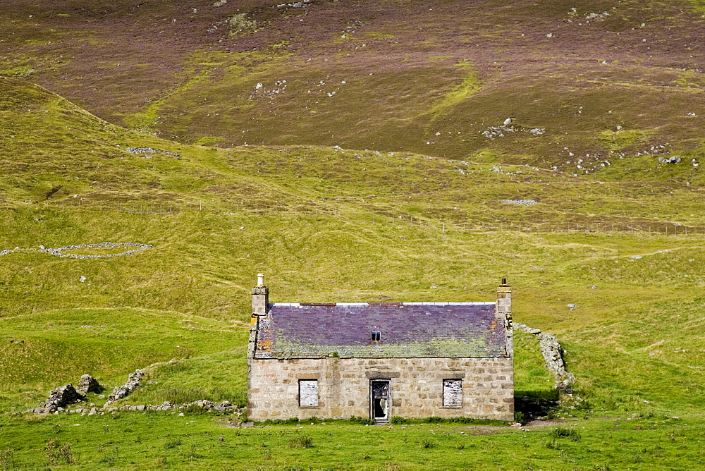 Derelict cottage in Glen Clunie, Scotland