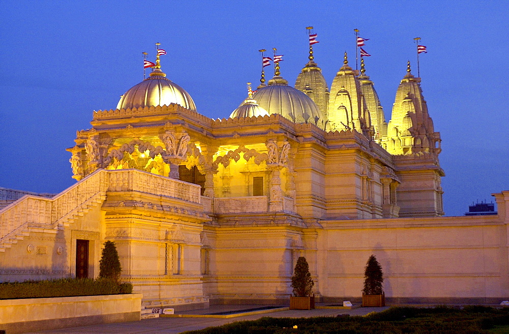 The shree swaminarayan mandir -  hindu temple - in neasden, north london.