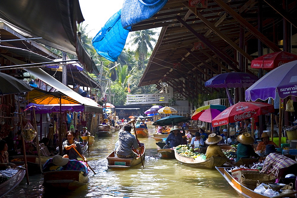 Damnern Saduak floating market, Bangkok, Thailand