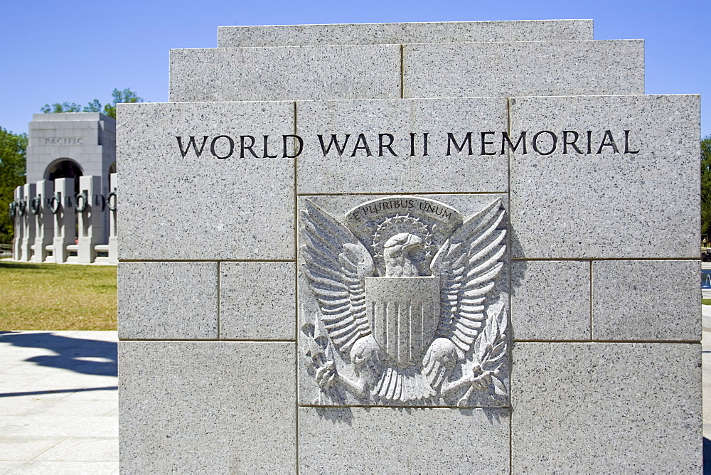 Great Seal and motto 'E PLURIBUS UNUM' The National World War II Memorial, Washington D.C, USA