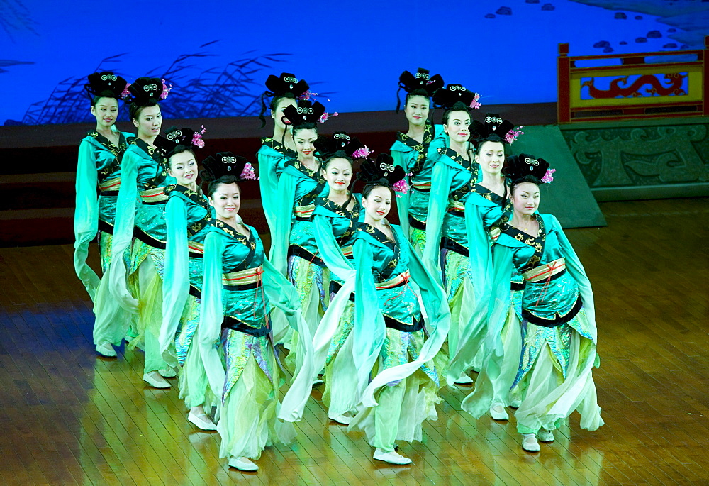 Dancers performing in the Tang Dance Show, Shaanxi Grand Opera House, Xian, China