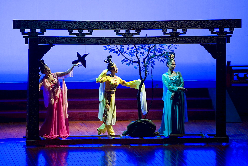 Dancers performing in the Tang Dance Show, Shaanxi Grand Opera House, Xian, China