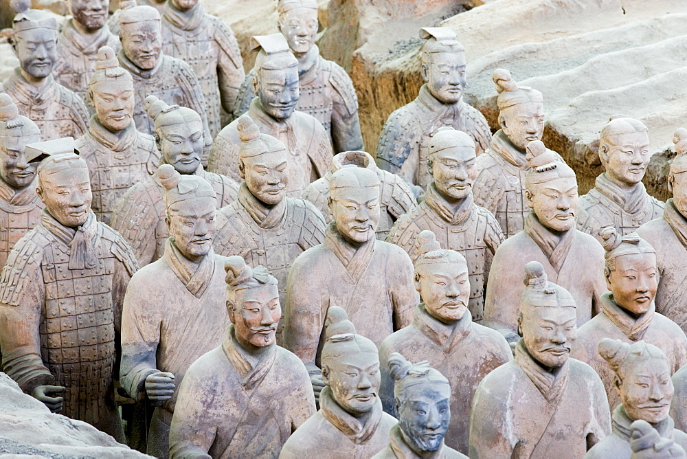 Infantry men figures in Pit 1 at Qin Museum, exhibition halls of Terracotta Warriors, Xian, China