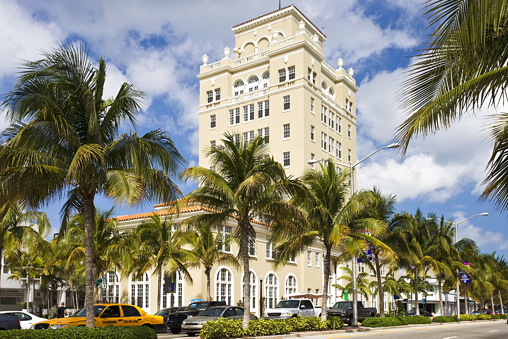 Old City Hall, Washington Street, in Miami's famous Art Deco district at South Beach, Miami, Florida, USA