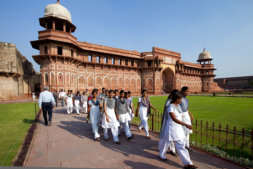 Tourists at Agra Fort the Jahangir Mahal, zenana palace residence of Rajput wives of Mughal Emperor Akbar