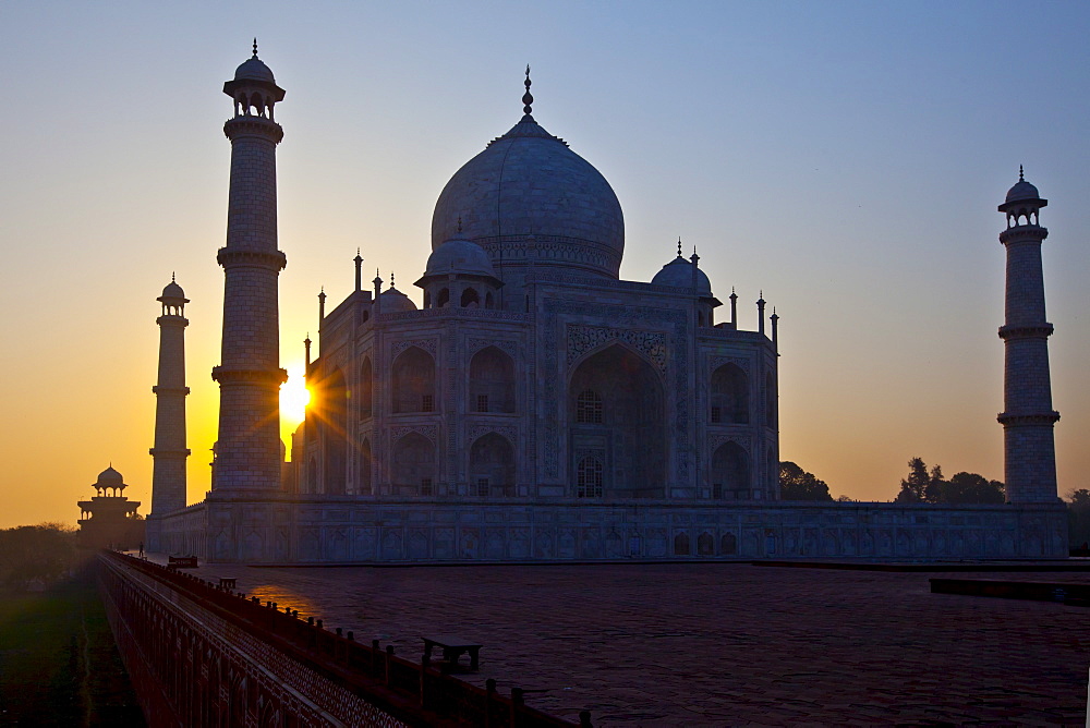 The Taj Mahal mausoleum western view (viewed from Taj Mahal Mosque) at dawn, Uttar Pradesh, India