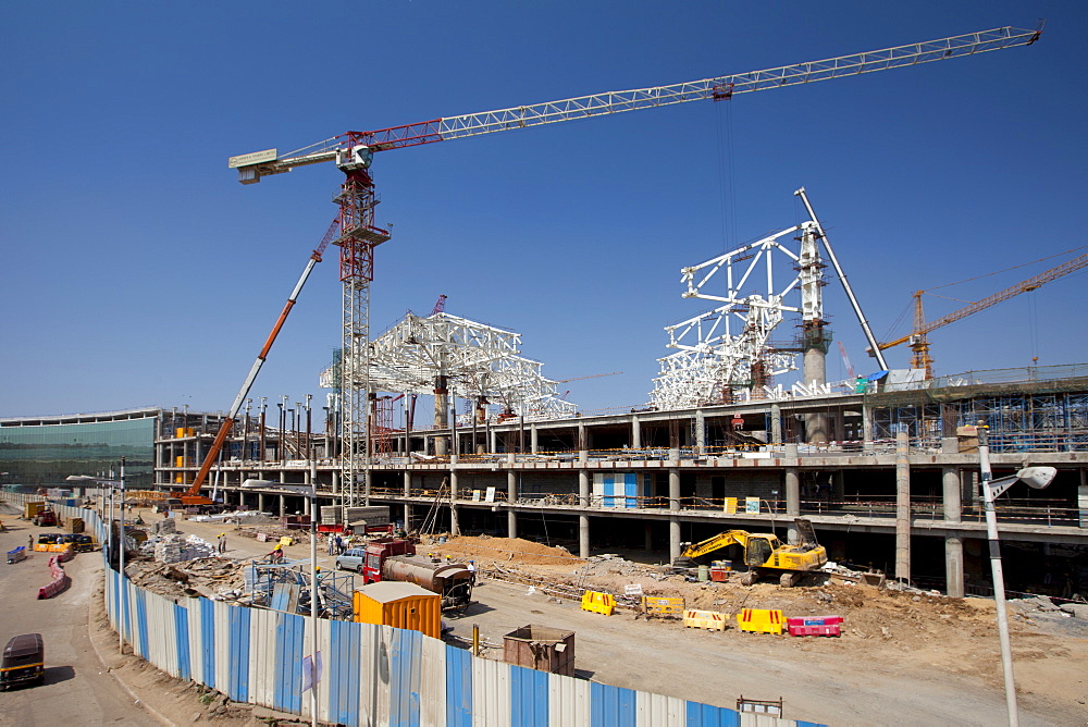 India's growing economy: construction site for new terminal and shopping complex at Chattrapati Shivaji International Airport Mumbai, India