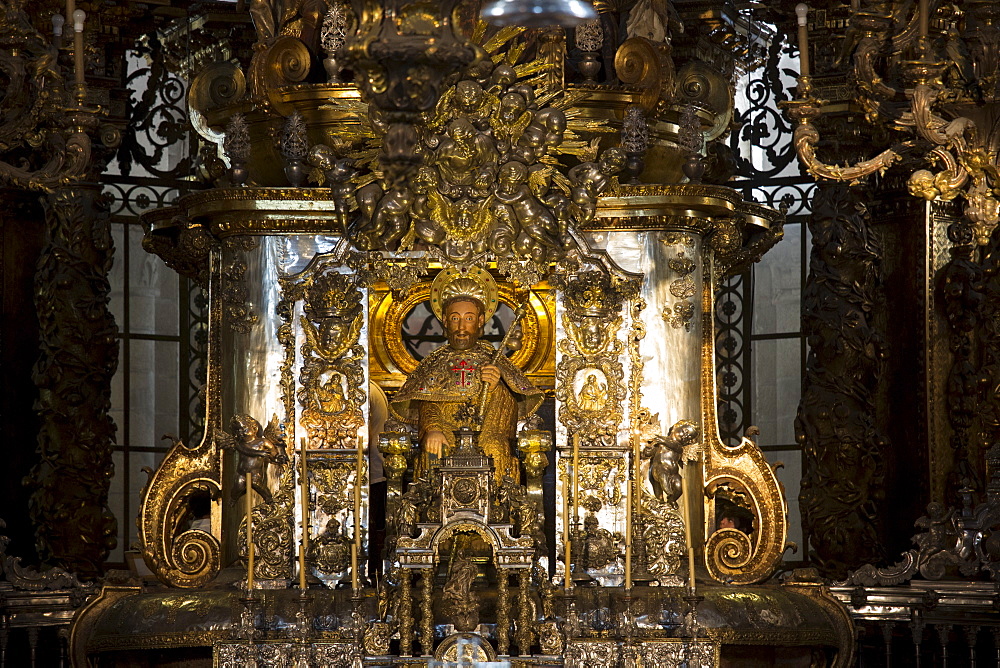 High altar in the Roman Catholic cathedral, Catedral de Santiago de Compostela, Galicia, Spain