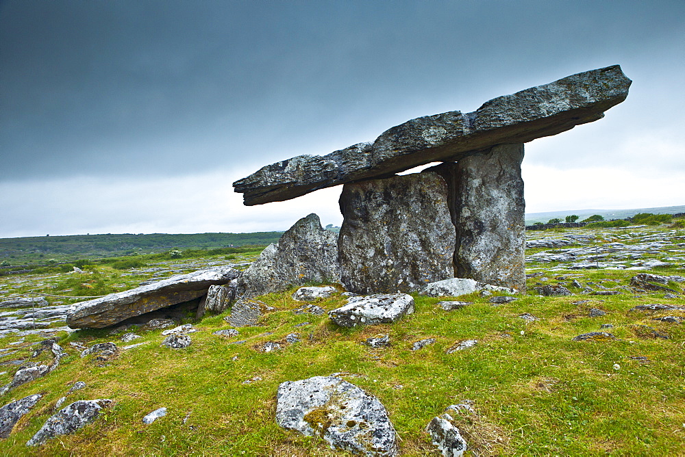 Poulnabrone Portal Dolmen megalythic burial tomb, 3800BC, in The Burren glaciated landscape, County Clare, Ireland