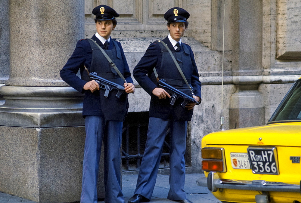 Armed police security in Rome, Italy