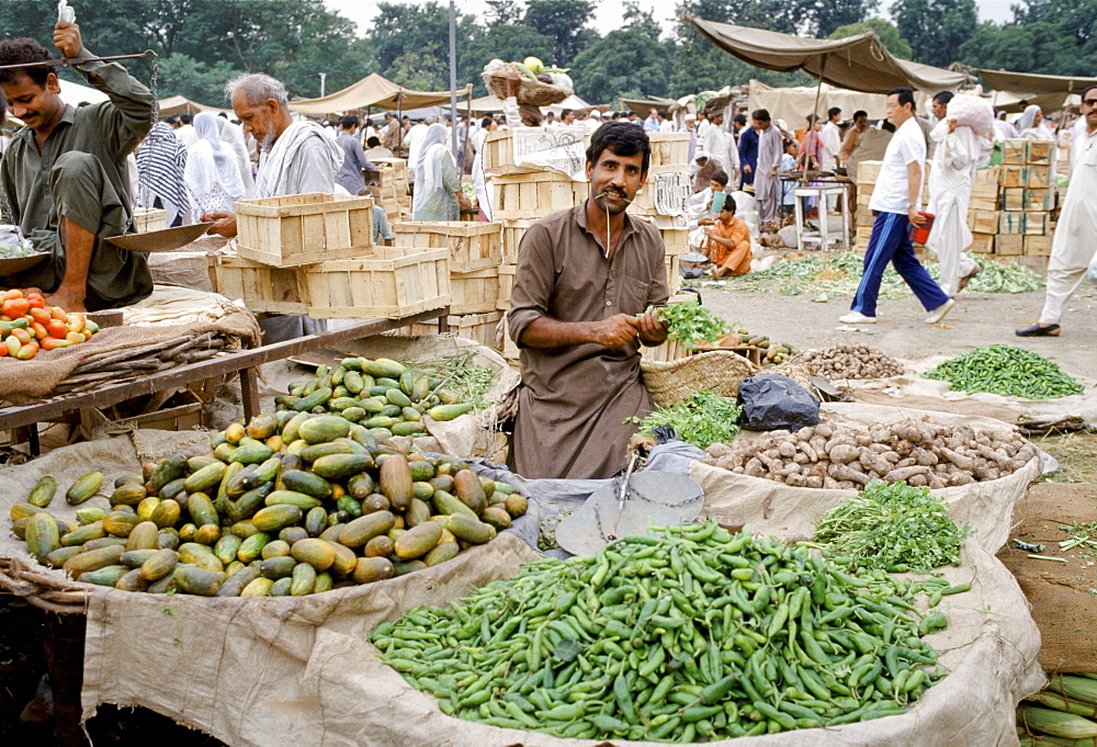 Fruit and vegetable food market in Islamabad, Pakistan