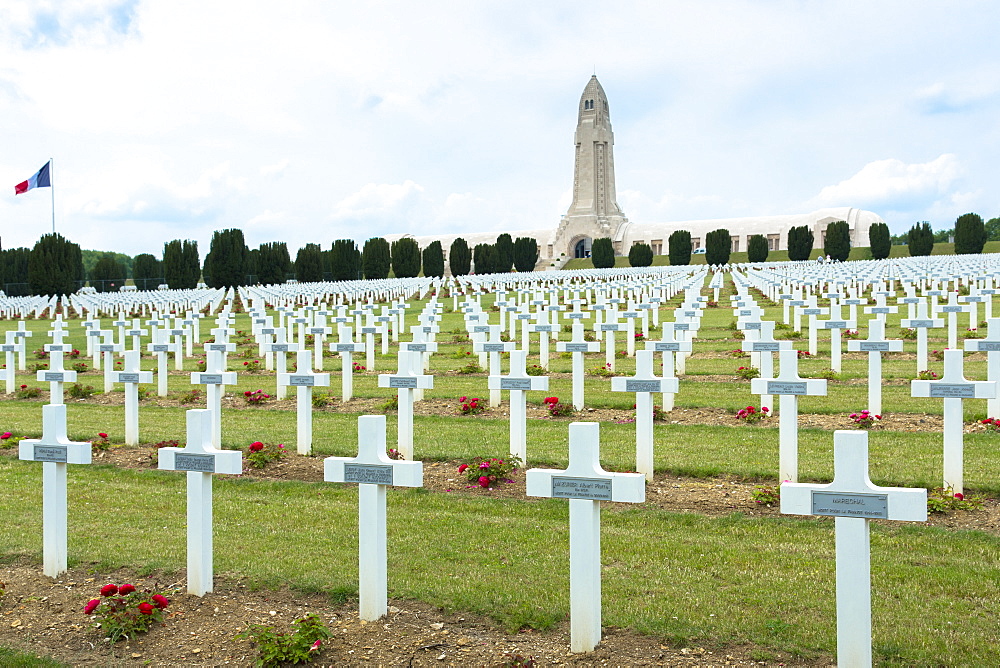 Cemetery of Douaumont and the ossuary, Ossuaire de Douaumont, at Fleury-devant-Douaumont near Verdun, Meuse, Lorraine,France, Europe