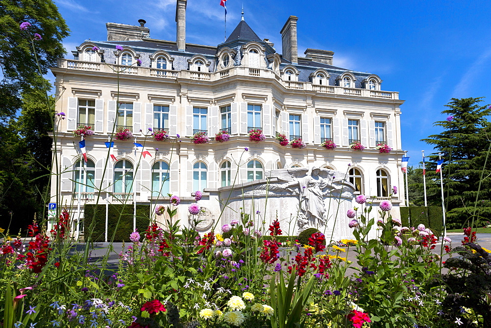 Hotel de Ville (Town Hall) in Avenue de Champagne, Epernay, Champagne-Ardenne, France, Europe