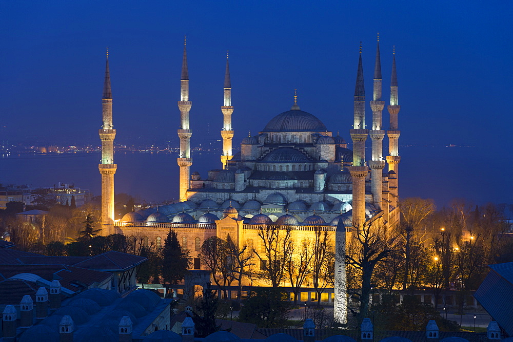 The Blue Mosque (Sultanahmet Camii) (Sultan Ahmet Mosque) (Sultan Ahmed Mosque), UNESCO World Heritage Site, Istanbul, Turkey, Europe